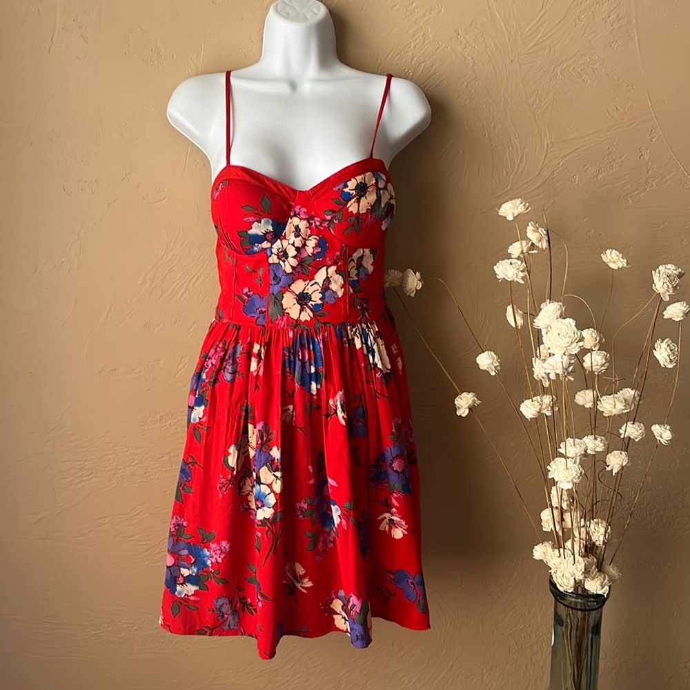 Beautiful summer  floral dress with bra padding